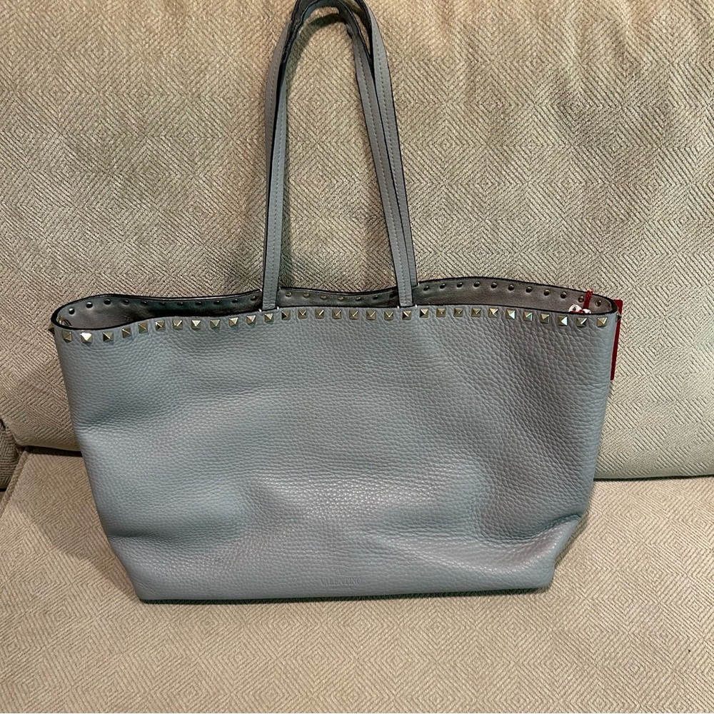 Valentino Garavani Rockstud calf leather tote bag made in Italy - Picture 2 of 16